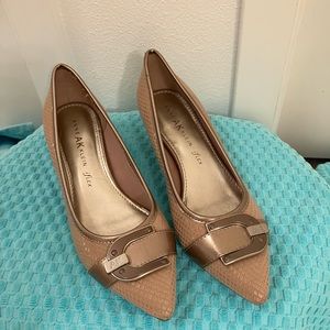 Anne Klein Iflex beige pumps Sz 6